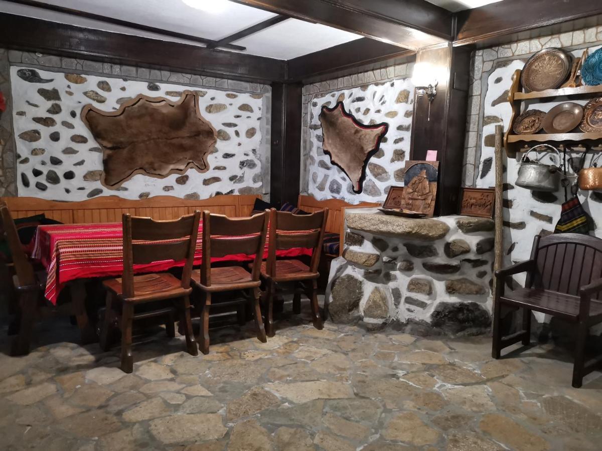 Възрожденски Комплекс Чардакъ Сопот Exterior photo