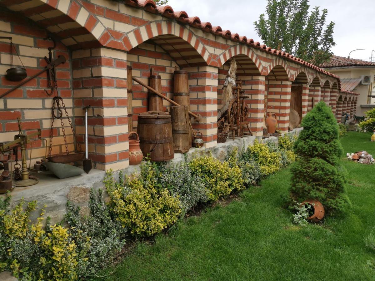 Възрожденски Комплекс Чардакъ Сопот Exterior photo