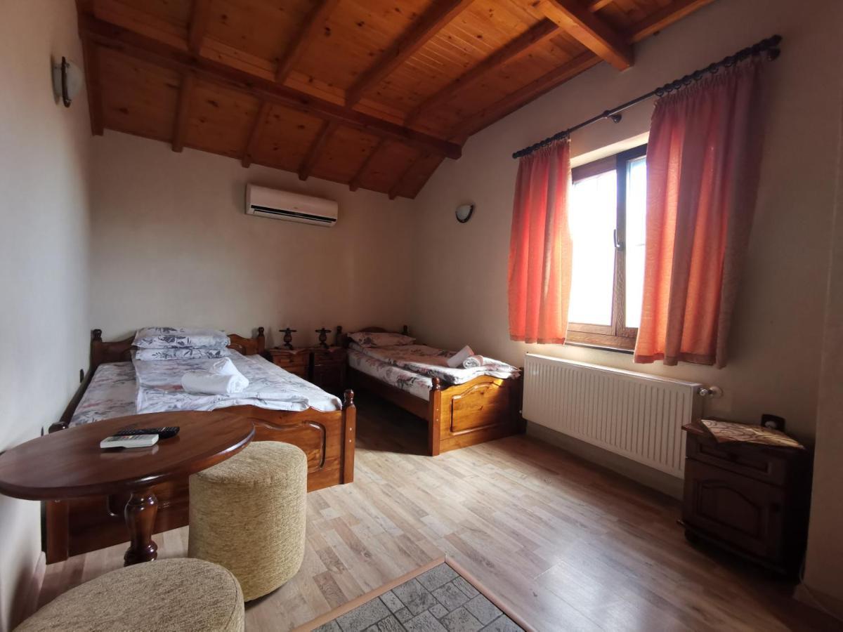 Възрожденски Комплекс Чардакъ Сопот Exterior photo